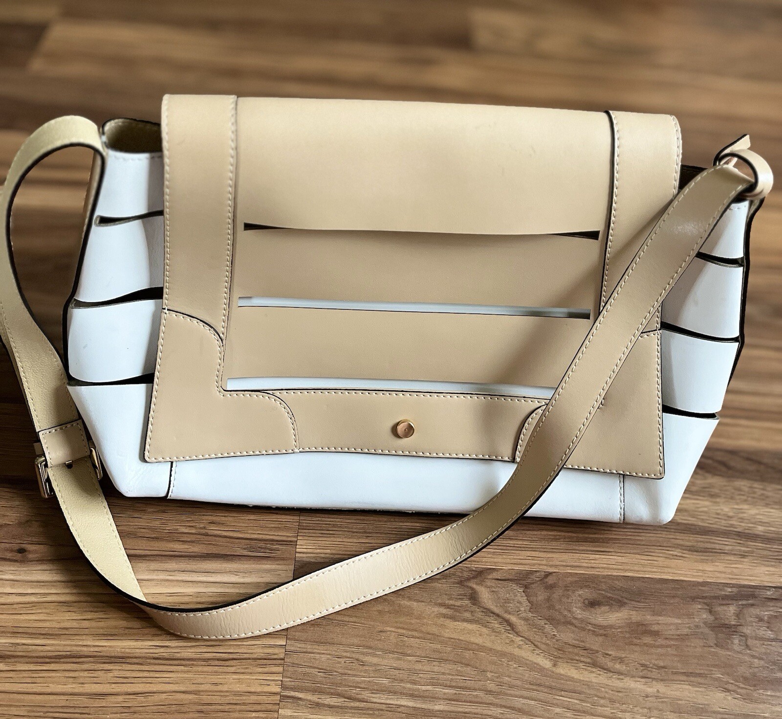 A. BELLUCCI Italian Leather Caged Tote Bag. Removable pouch is Not included.