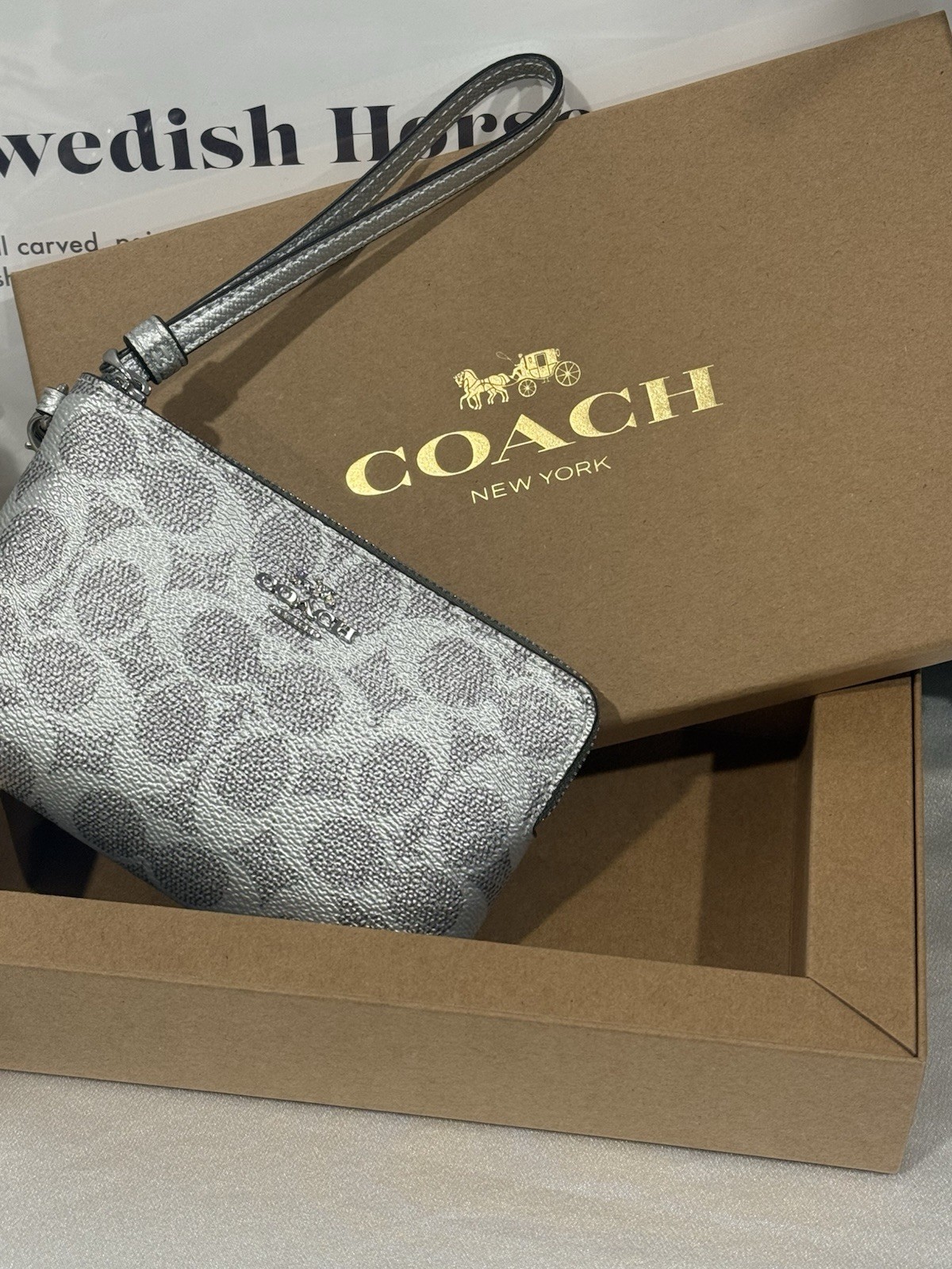 NWT! Coach Rectangular Zip Clutch Bag With A Pendant CCK93 Women Wallet Gift Box