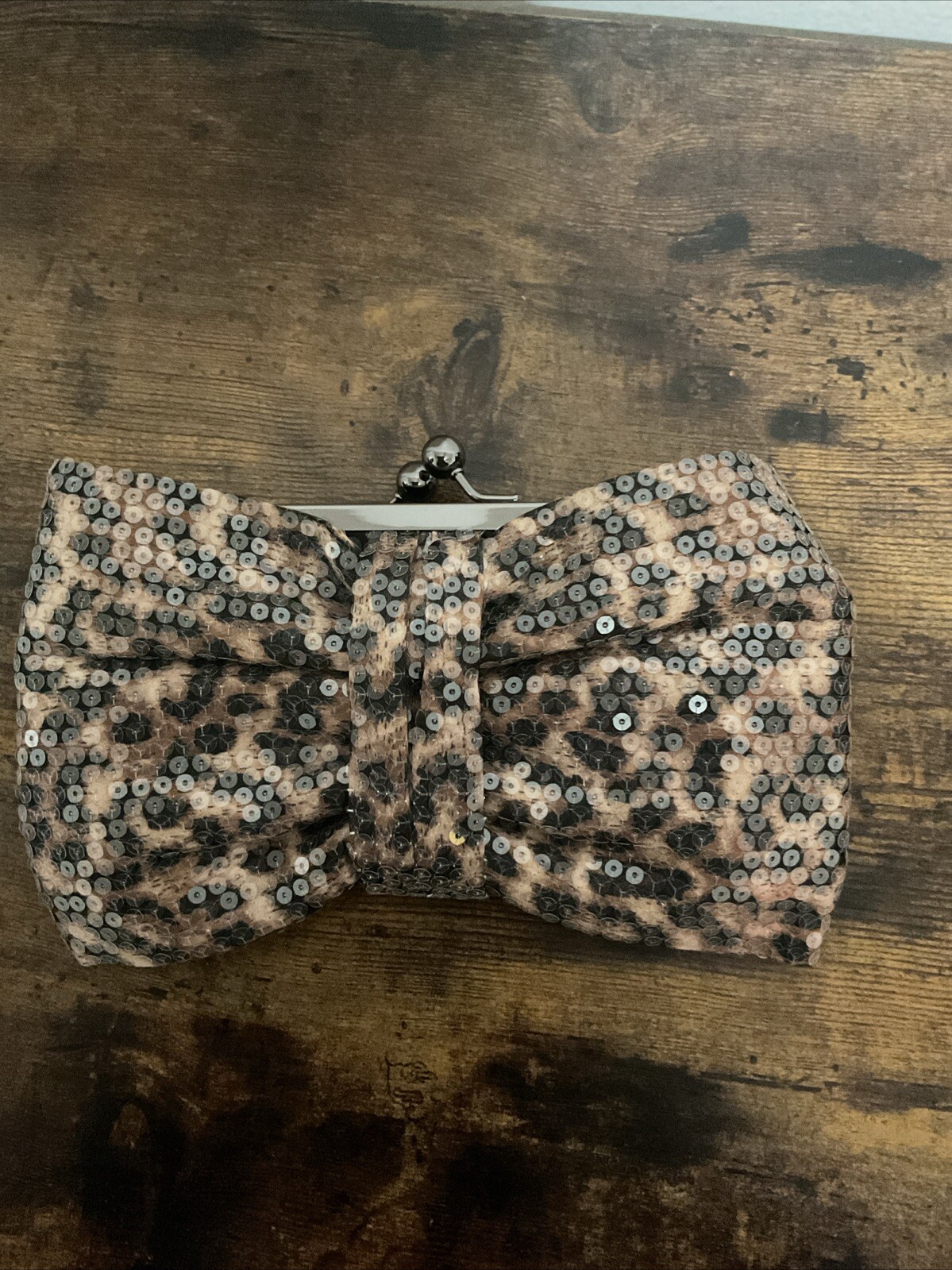 Betseyville Clutch Sequence Cheetah Bow Hand Bag