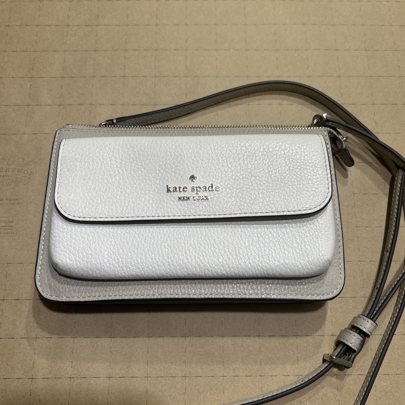 Kate Spade Leila Small Flap Crossbody in Light Sand Leather Purse K8283 $269