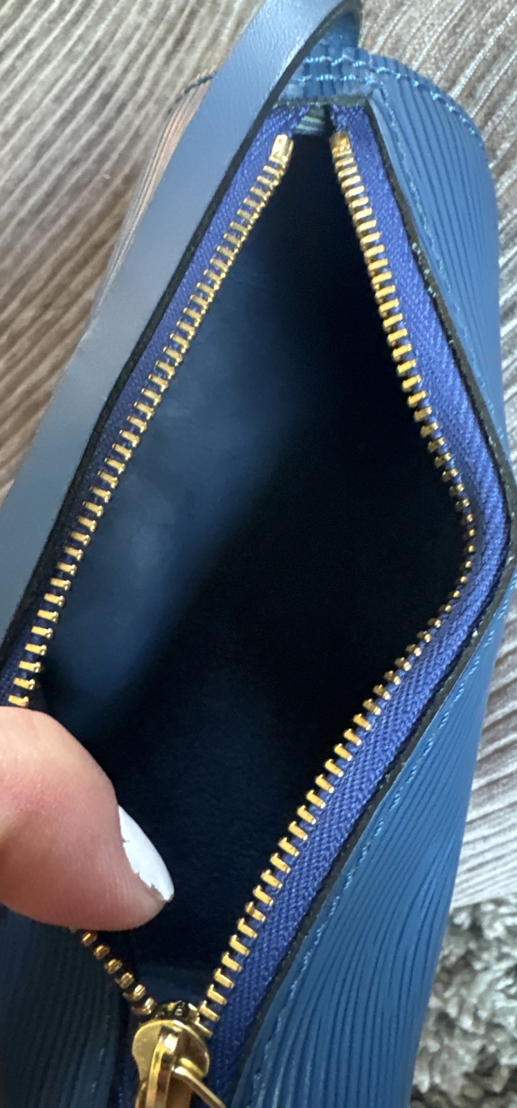 Louis Vuitton Epi Blue Leather Papillon Pouch Pochette Cylinder Purse Tiny EUC