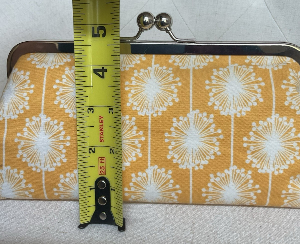 ADDY GIRL ACCESSORIES – Fabric Clutch Metal Frame Kiss-lock Closure Dandelion