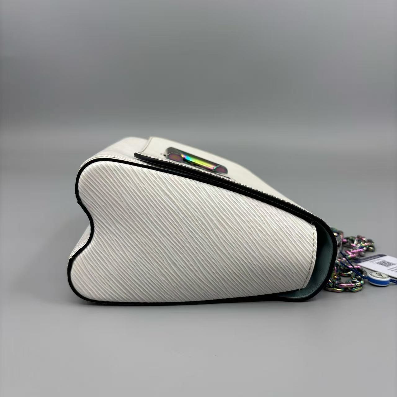 Louis Vuitton Twist MM Shoulder Bag White Eir Leather Iridescent HW Auth