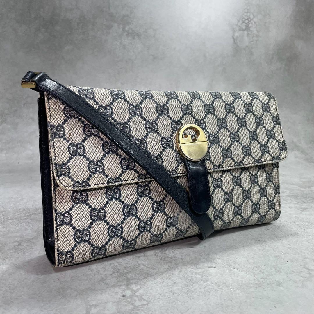 GUCCI GG Shoulder Bag Navy Beige Logo Leather Gold Hardware From Japan