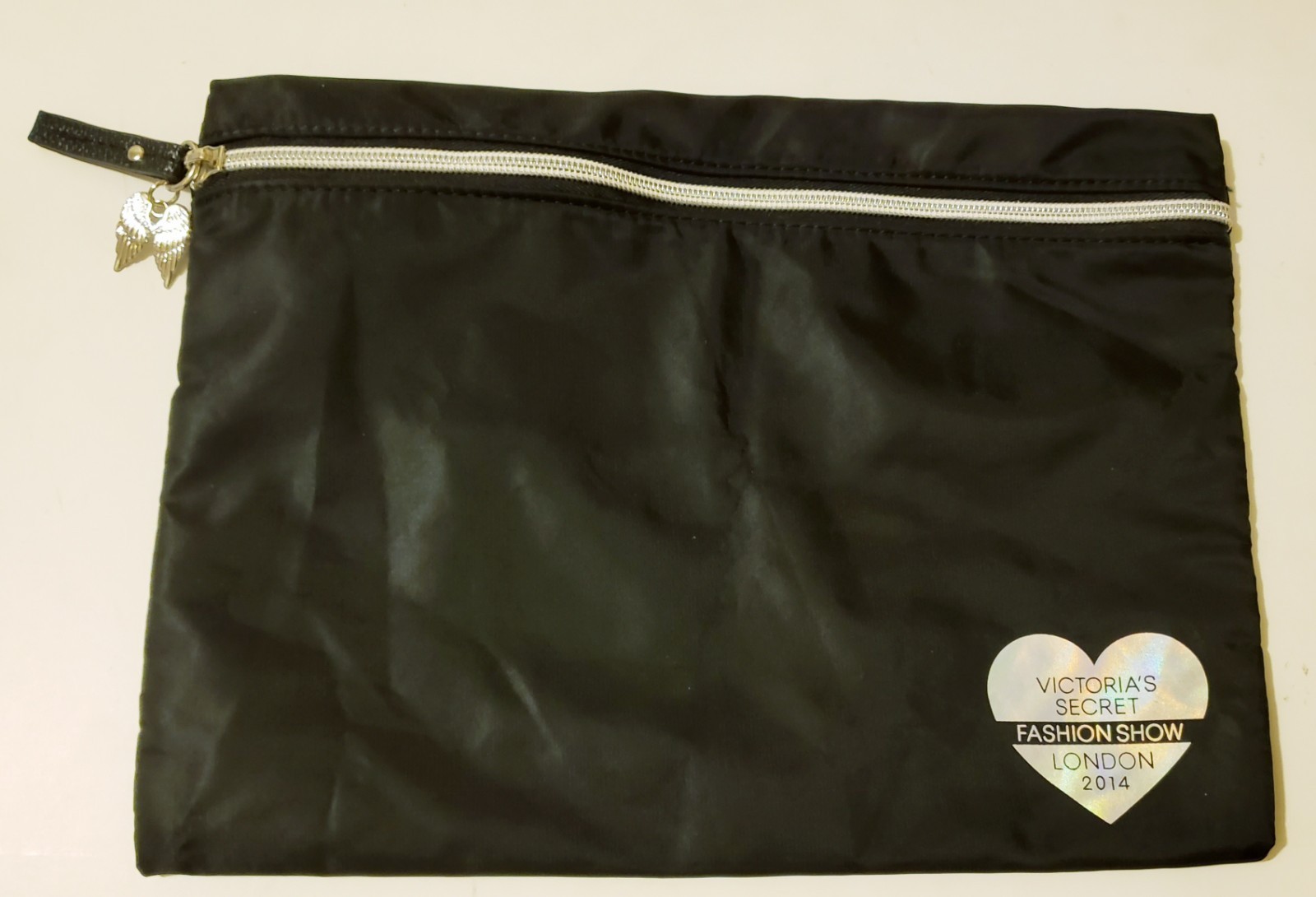 Victorias Secret 2014 Fashion Show Makeup Holographic Accessory Bag Cosmetic