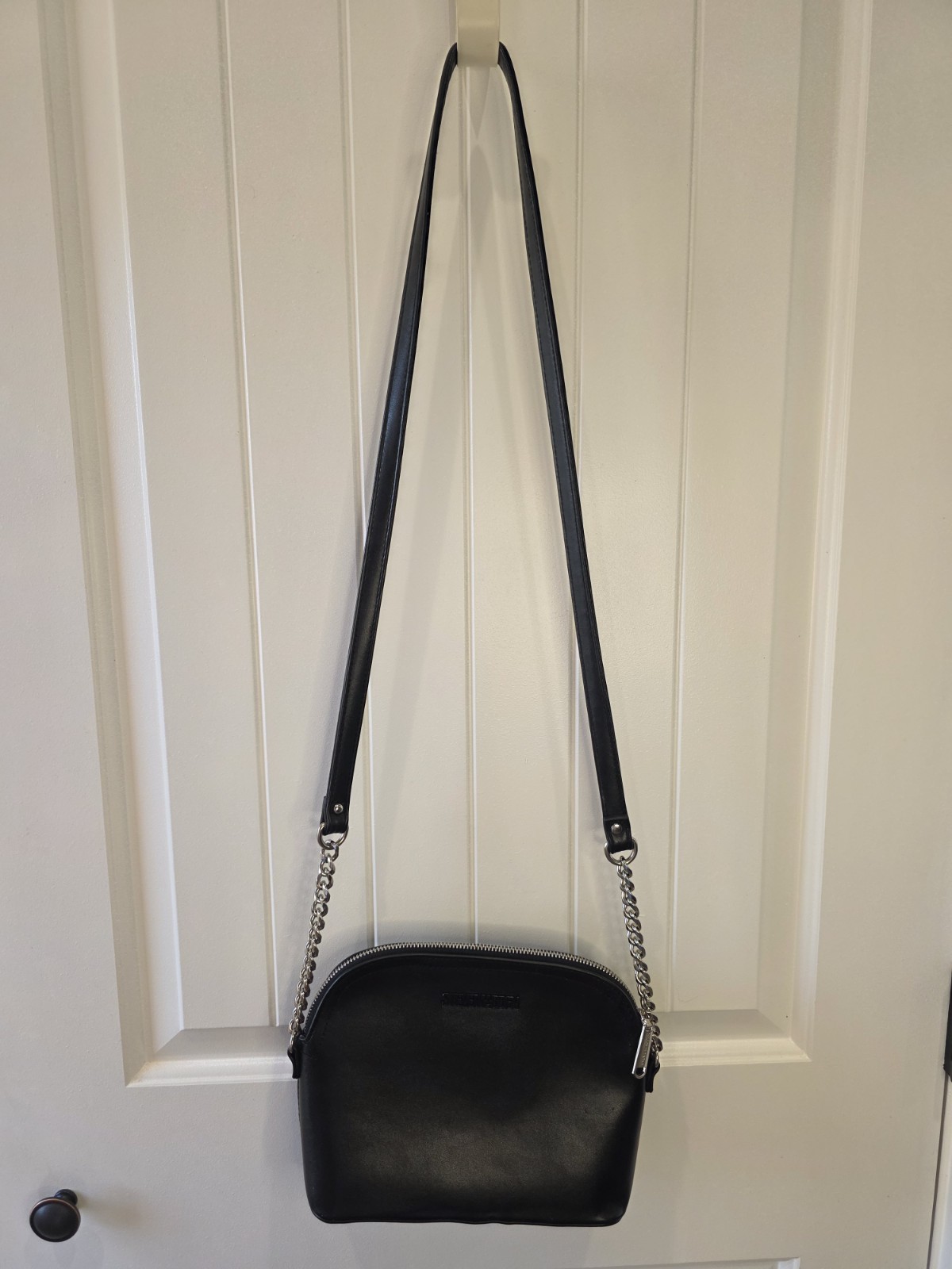Steve Madden BMaggie Black Dome Crossbody Shoulder Bag Silver Chain Classic Chic