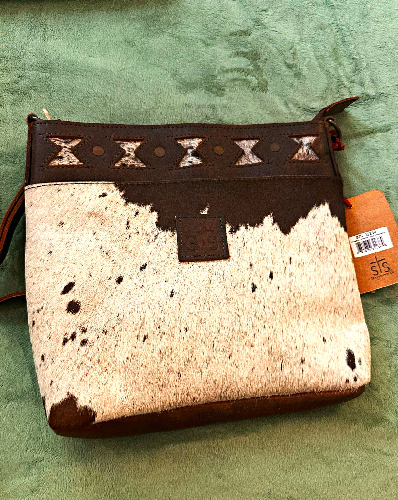NWT STS Ranchwear Roswell Cowhide Vivian Crossbody Bag