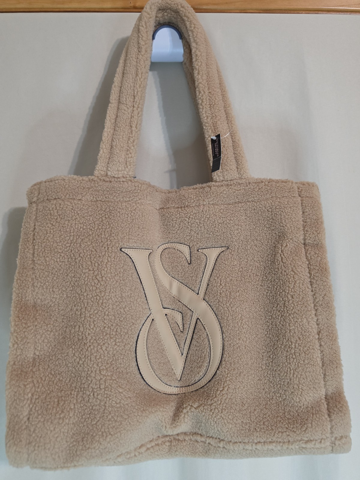 NWT Victoria’s Secret Fleece Sherpa Tote Bag Purse Large Cozy Plush Weekender