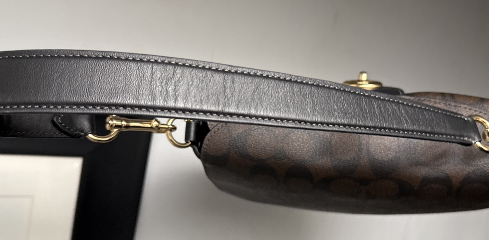 COACH Half Moon Turlock Signature Handbag New Without Tags CH554 8.5” 6.5” 2.75”