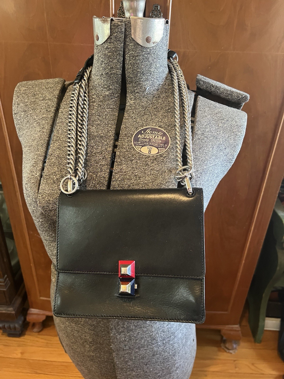 Fendi Kan Black Leather Shoulder Bag Chain Strap Colorblock HW Push Lock Clasp