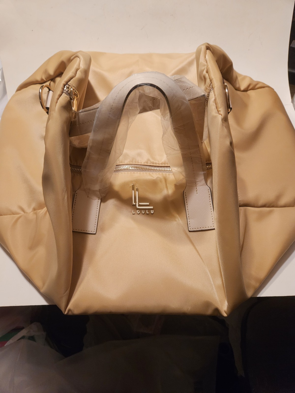 Loulu Nylon Tote Bag XL 20″ X 17″ Pkts Zippered New No Tags Cream Color 14330B