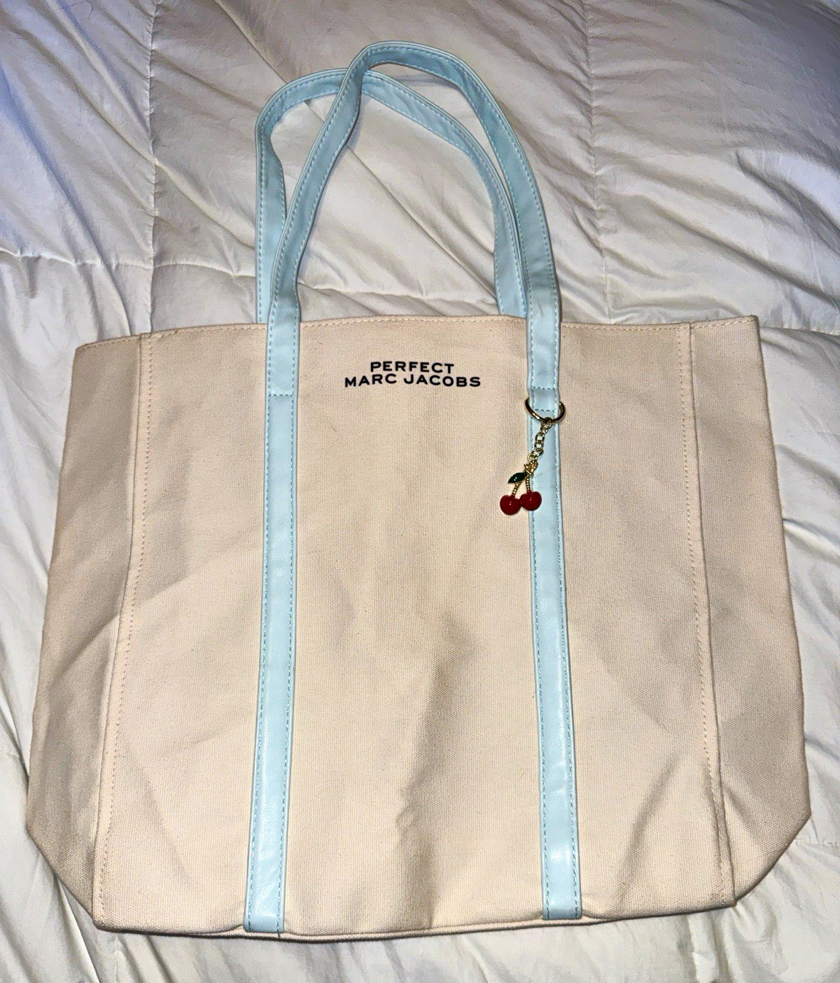 Marc Jacobs Perfect Beige Tote Bag Blue Double Handles Gold Hardware Lined Charm