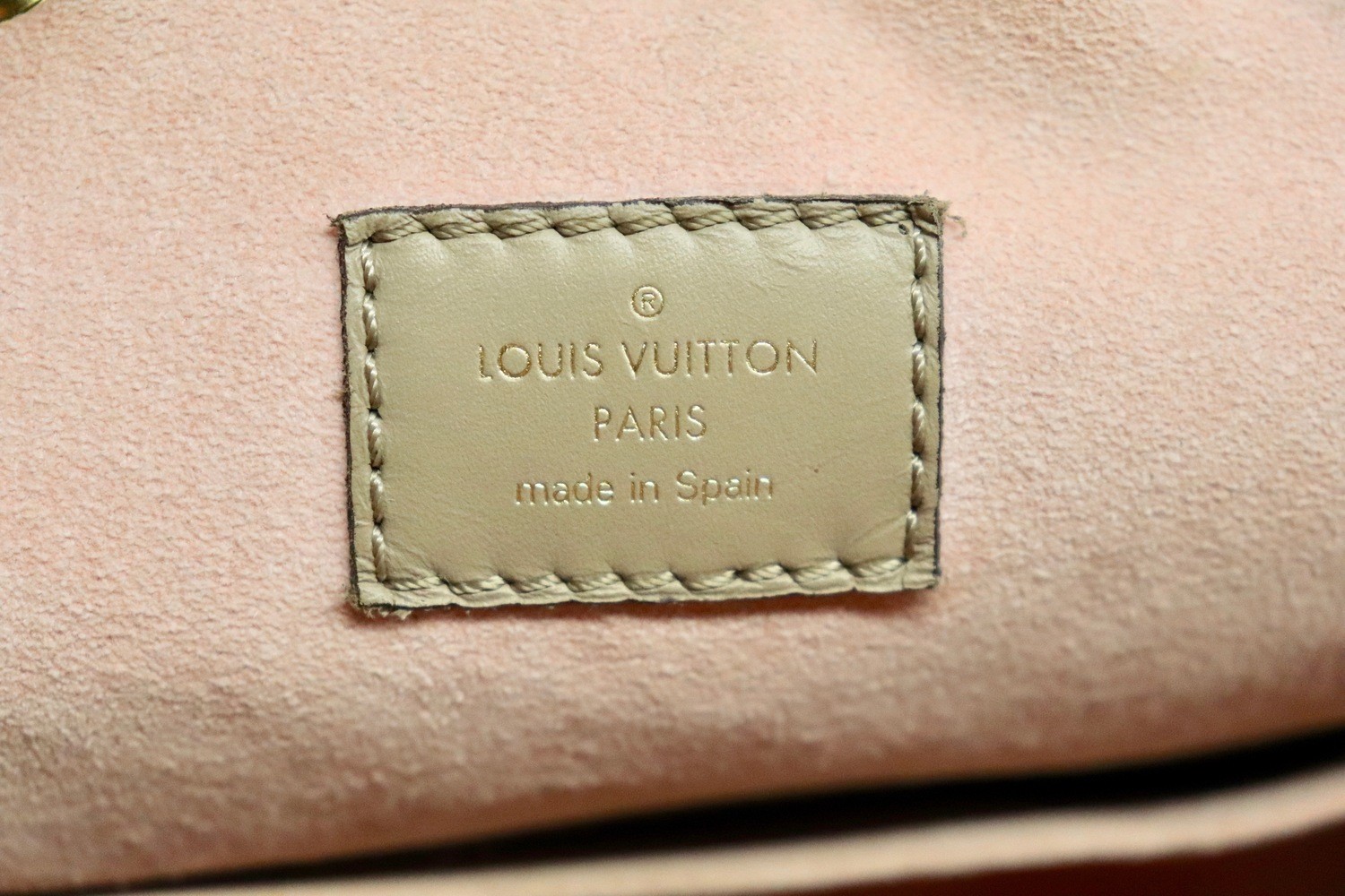 LOUIS VUITTON Montsouris PM Empreinte Beige Backpack Missing Flap Magnet