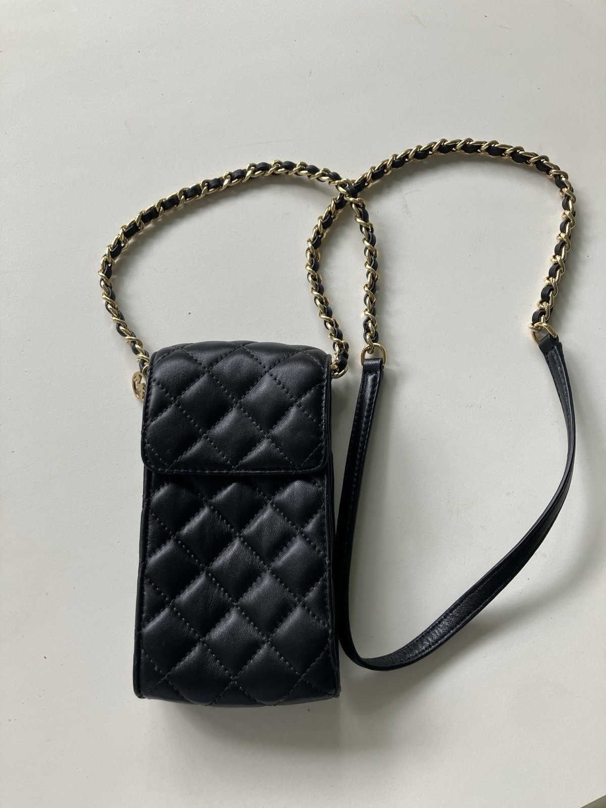 Michael Kors Sloan Black Faux Leather Quilted Crossbody Phone Bag Carrier