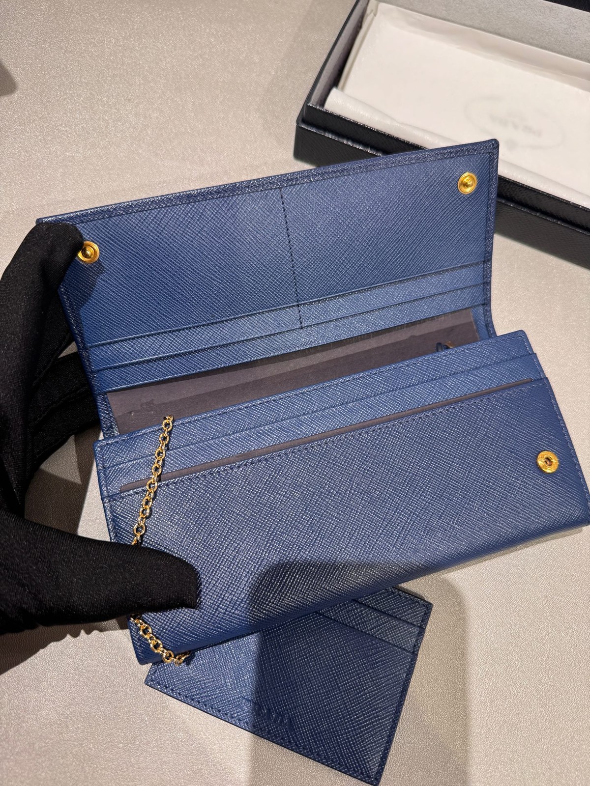 Prada Pre-Owned Authentic Long Wallet Navy 1M1132-QHH-F0016