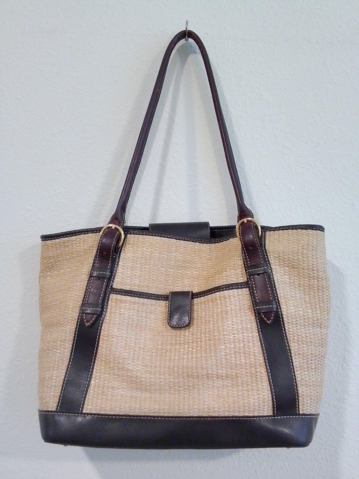 Maxx New York Woven Tote Bag Beige/Black Double Handles Lined Pockets Gold