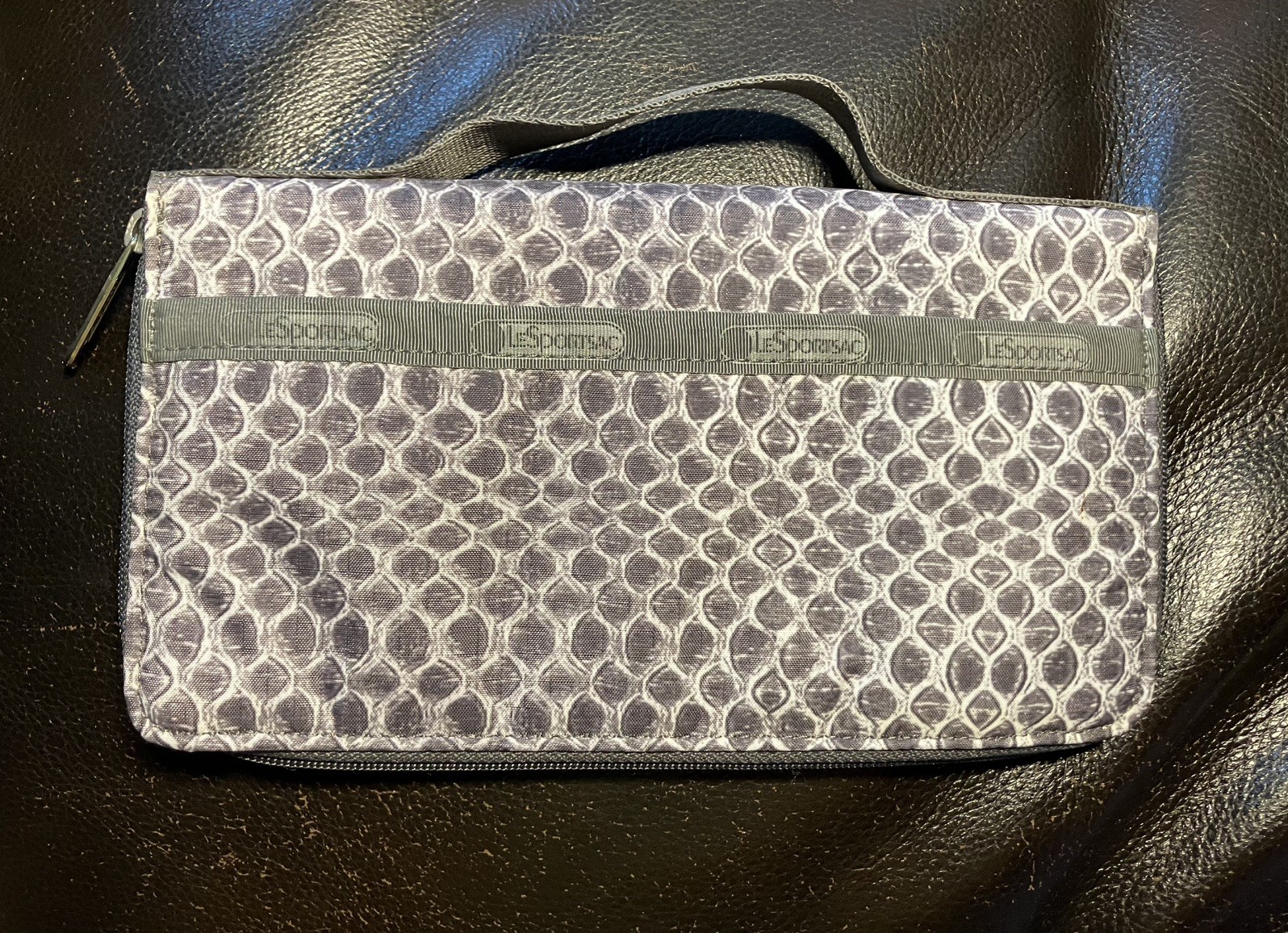 LeSportsac Grey Snake Pattern Hand Held Clutch Wallet 9.25 long X 5.25 in tall.