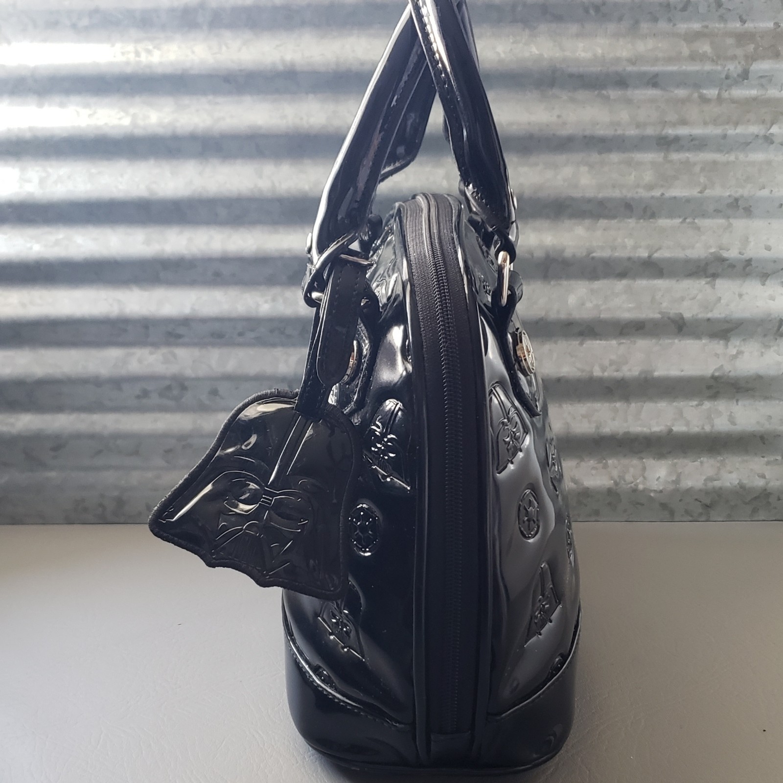 Loungefly Disney Star Wars Darth Vader Satchel Purse 9″T 10″W 5″D Nice & Clean