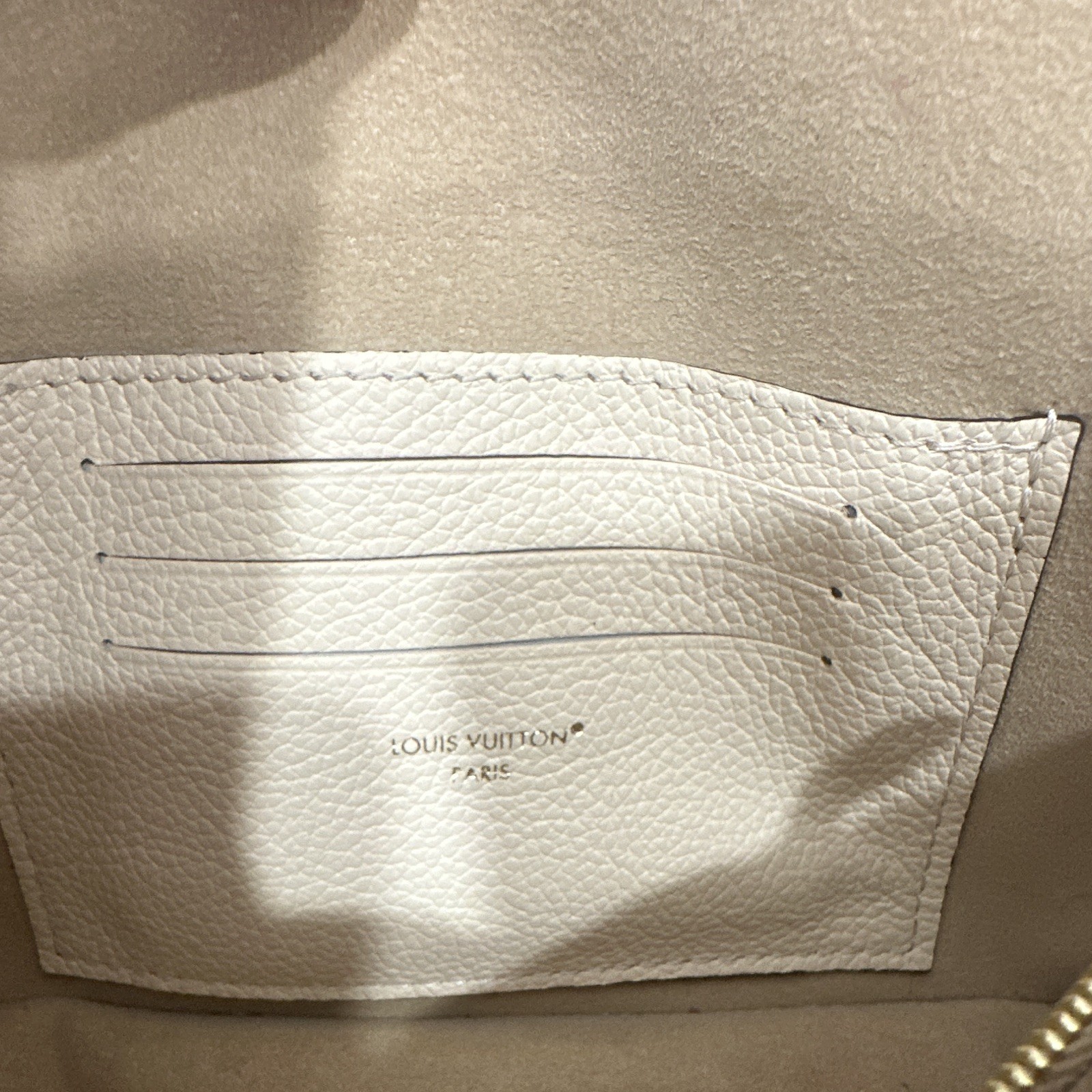 Louis Vuitton White Monogram Embossed Crossbody Bag Gold Chain Detachable Strap