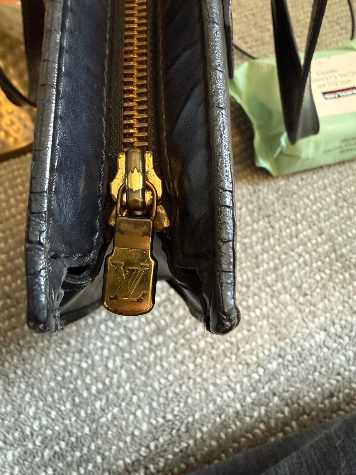 Louis Vuitton Saint Jacques PM in Black Epi Leather