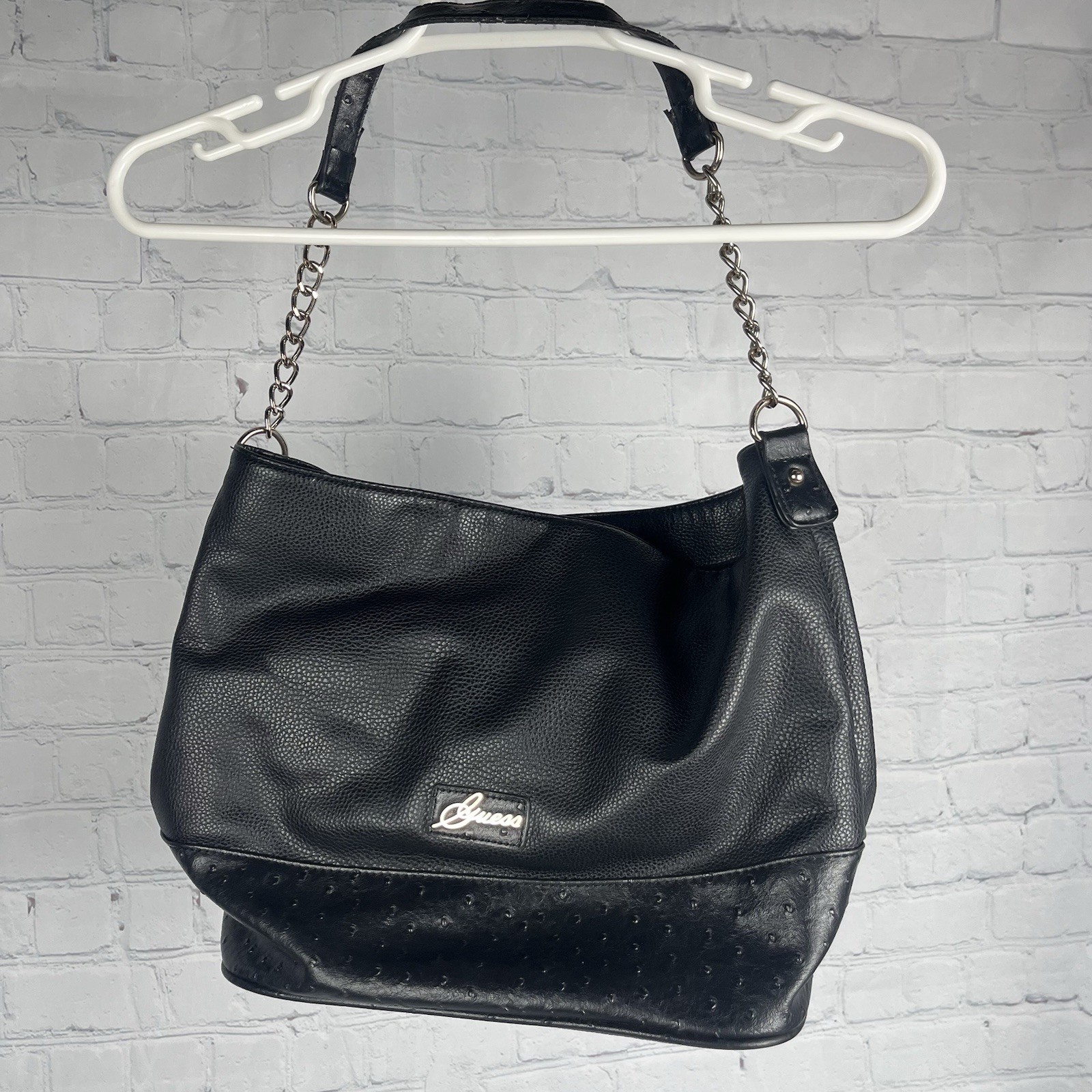 GUESS Black Shoulder Bag Wallet Faux Ostrich Slouchy Hobo Pebbled 100% PU