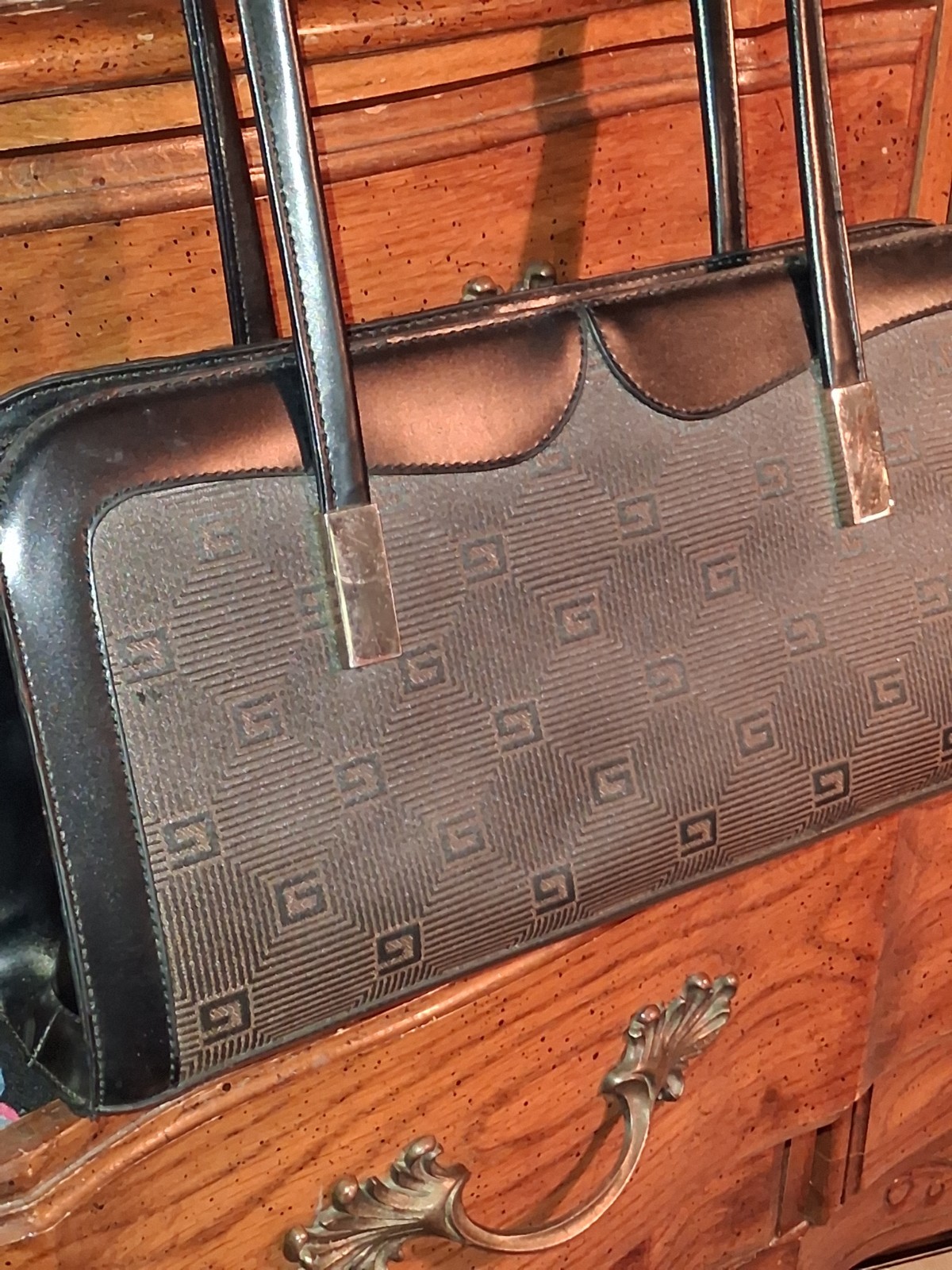 Anne Klein,Retro Black/Brown Super Long Straps ,Nice Zipper Silver Hardware.