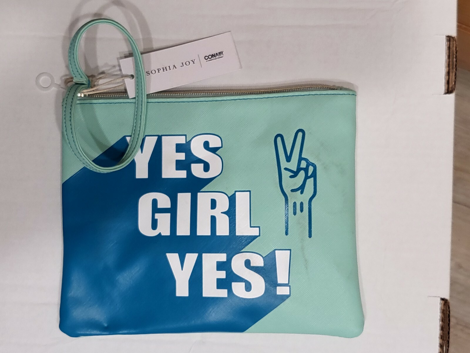 SOPHIA JOY Teal Wristlet Conair 7 in x 9 in Yes Girl Yes Emblem Zip Closure