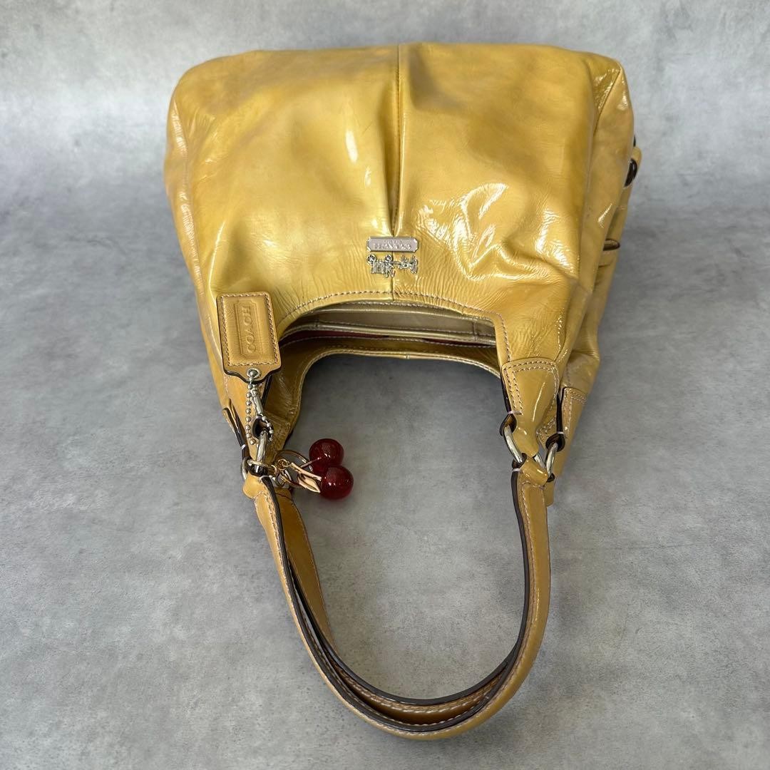 Y2K COACH Madison Maggie Patent Leather