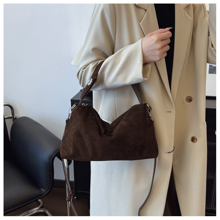 New Matte Underarm Bag Women’s Fashion Simple Handbag Large Diagonal Bag