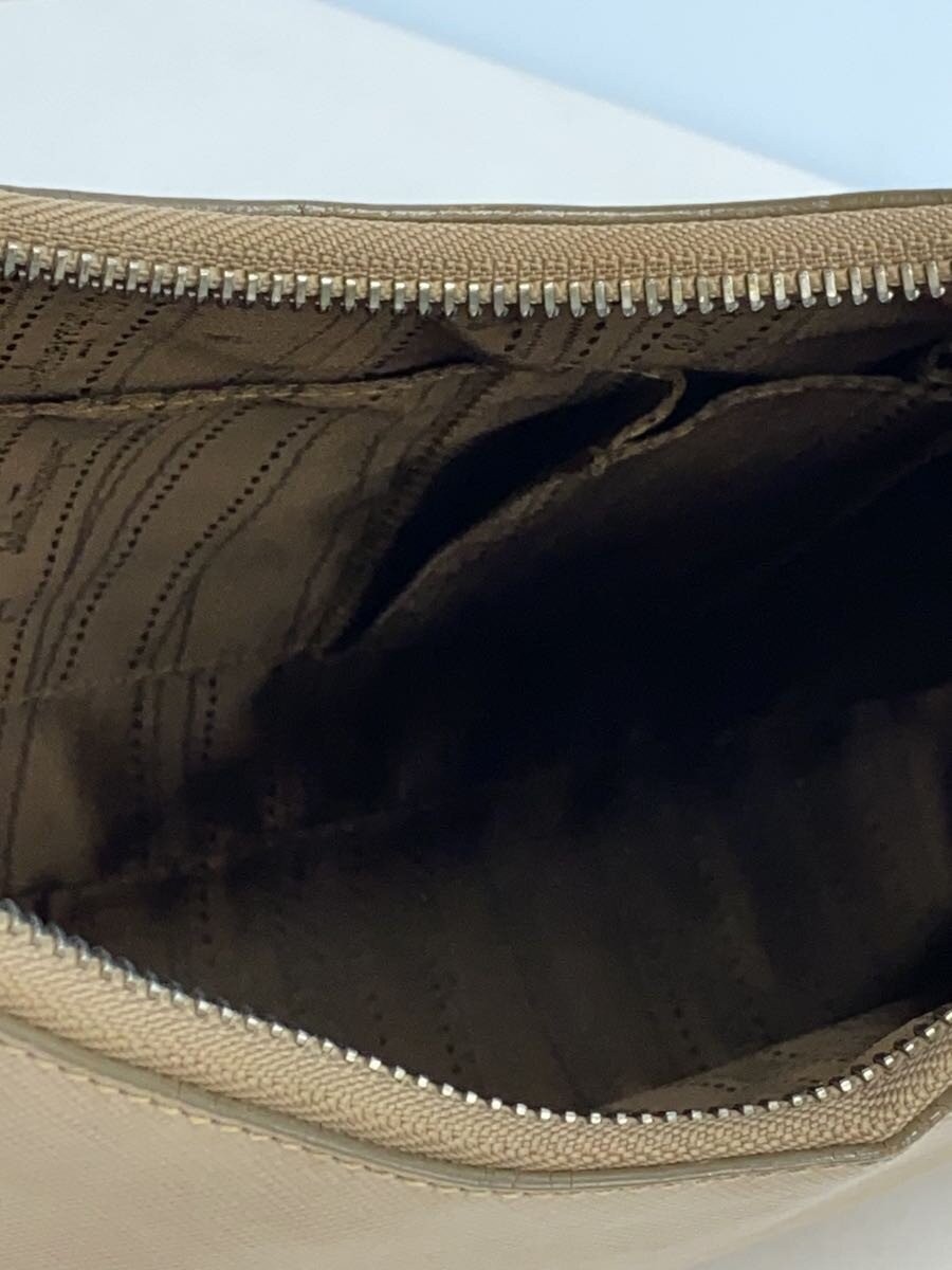 Salvatore Ferragamo Gancini Shoulder Hobo Bag Beige Used Women Silver Hardware