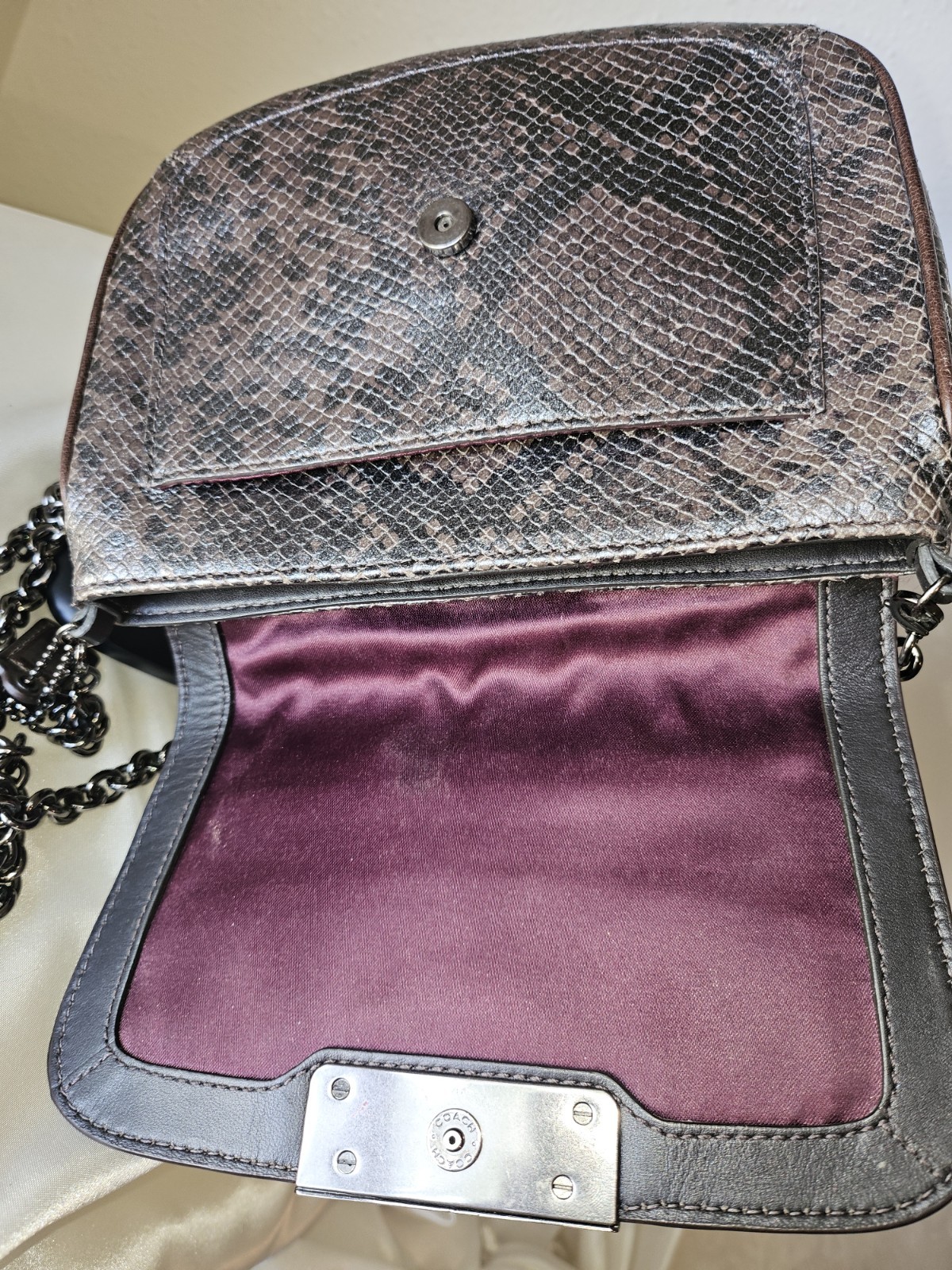 Coach Dark Grey Snakeskin Crossbody/Clutch Bag 8″ x 6.5″ 23″ Drop
