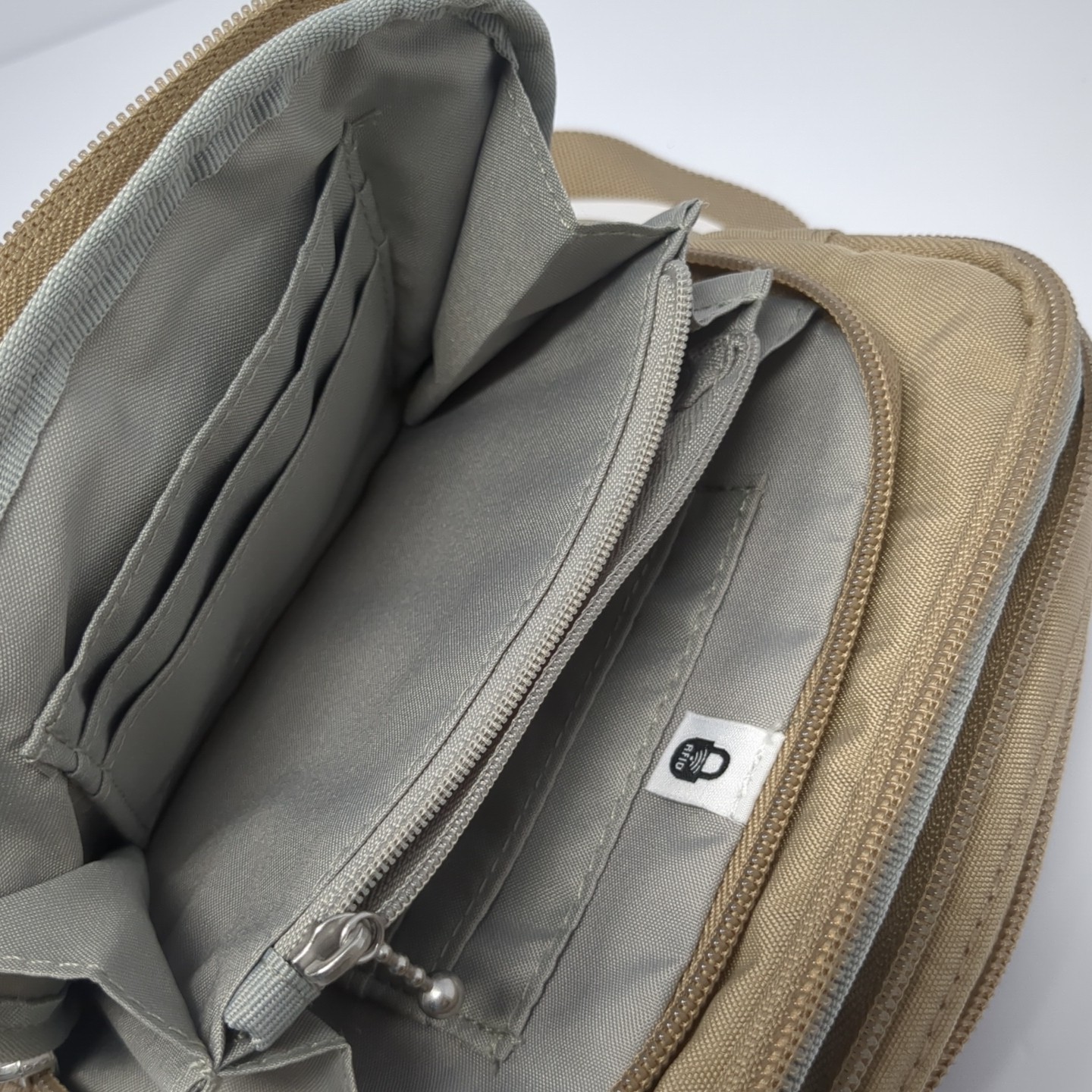 Bagggallini Trifecta 8”x6” RFID Crossbody Wallet, Belt Bag – Moonrock