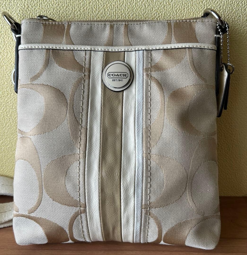 Coach Beige Fabric Logo Shoulder Bag Women 9.06×7.87 in Silver Auth