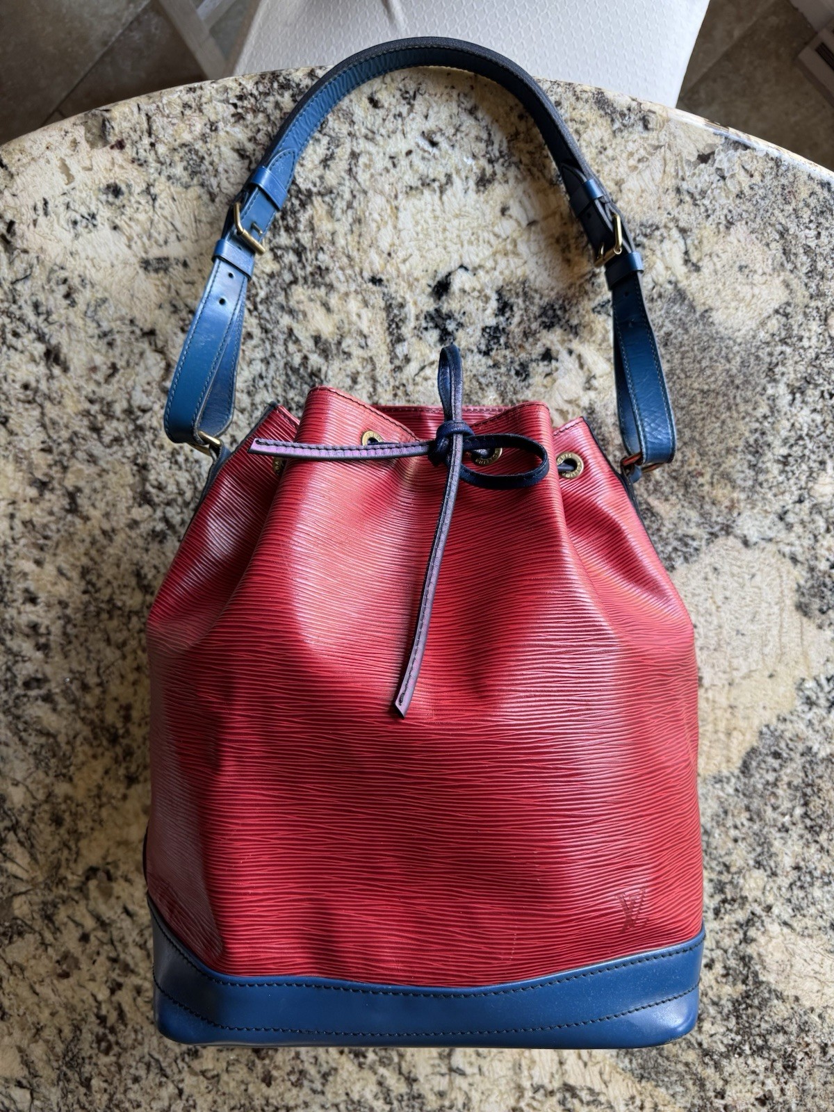 Louis Vuitton Authentic Large Epi Leather Noe GM In Blue, Red And Green