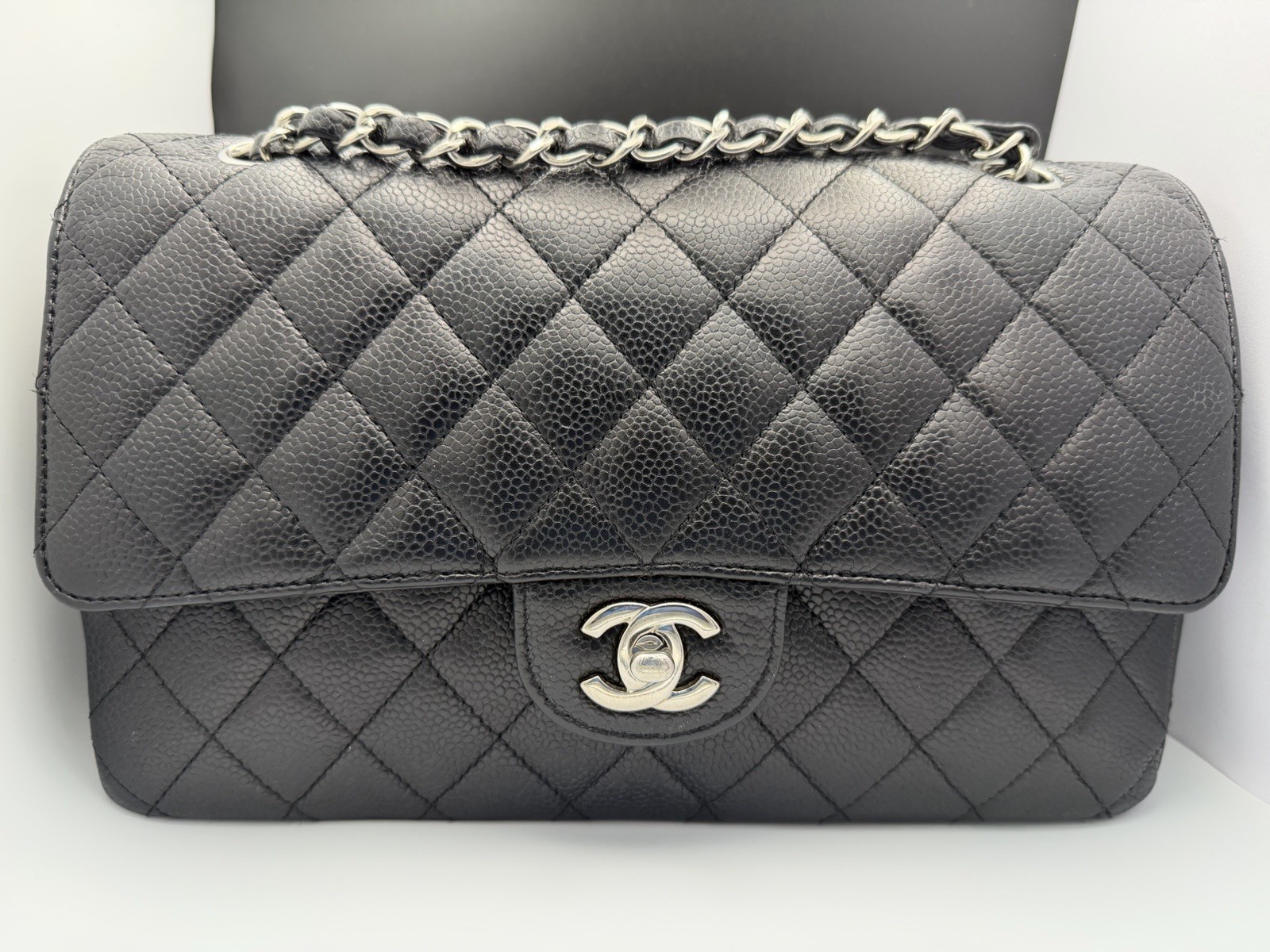 Chanel Classic Medium DoubleFlap Black Caviar SHW – Series 12(Post-Spa)