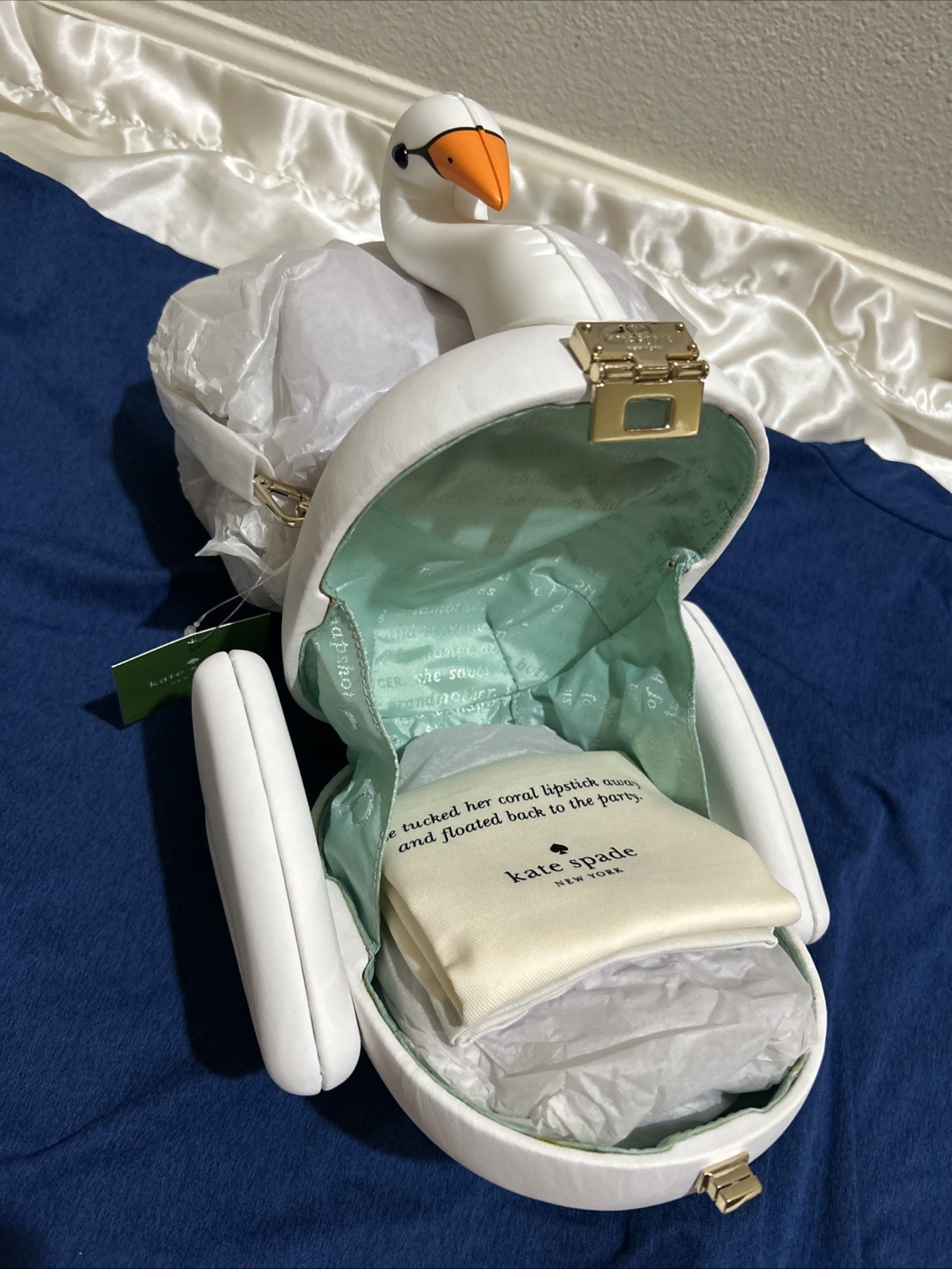BRAND NEW ORIGINAL PKG KATE SPADE NOVELTY 2017 3D SWAN POOL FLOAT BAG SNAKECHAIN