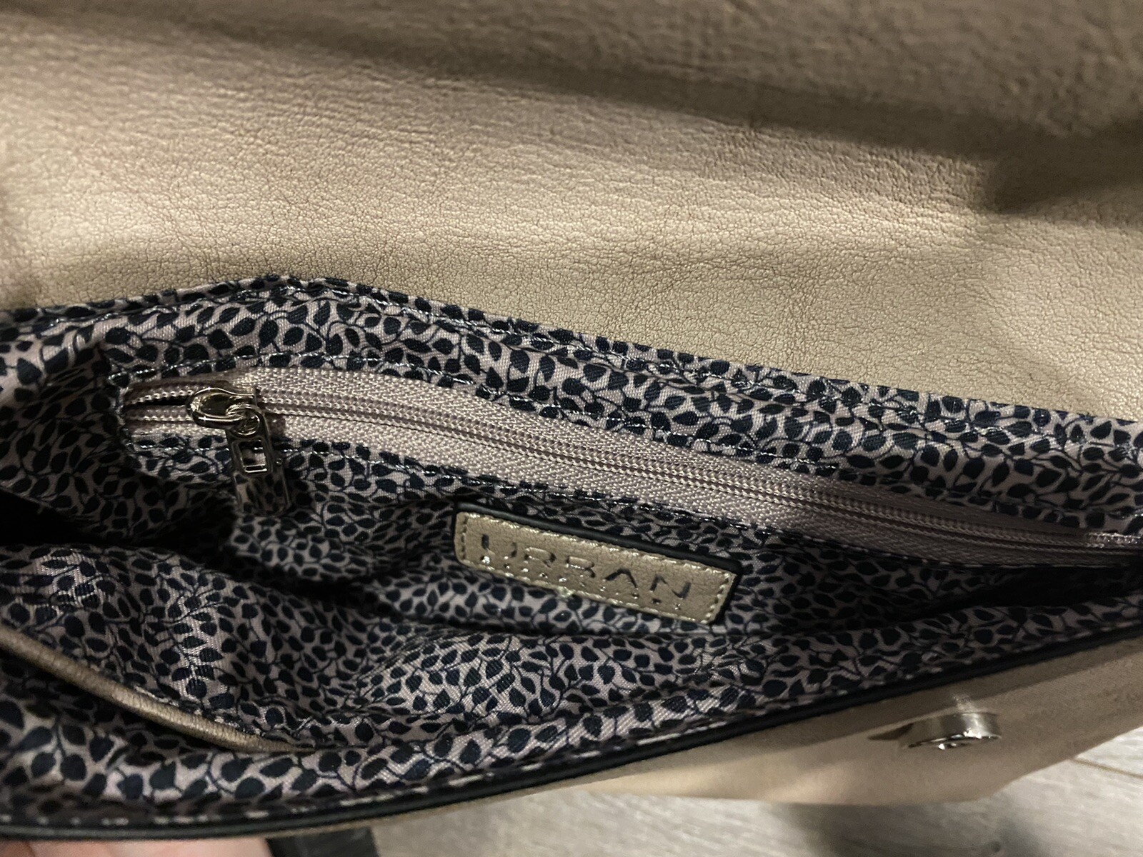 Urban Expression Madison Whipstitch Trim Crossbody Bag NWT!