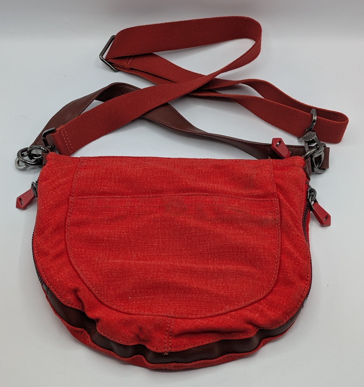 Kipling Red Crossbody Bag HB6924-605 EXCELLENT CONDITION 12″ x 10″