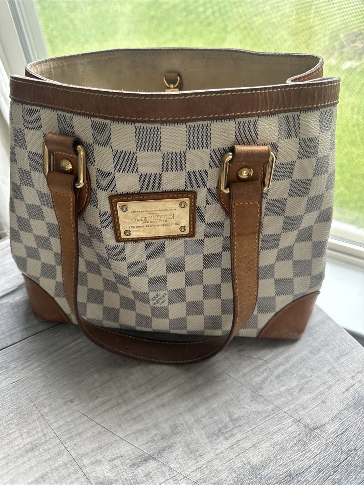 Louis Vuitton Hampstead Shoulder Bag MM Beige/Gray Canvas