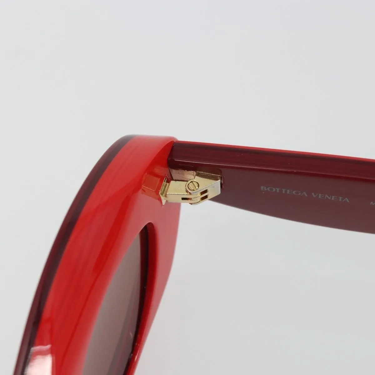 Bottega Veneta Ovale Acetate Red Plastic Sunglasse Accessory