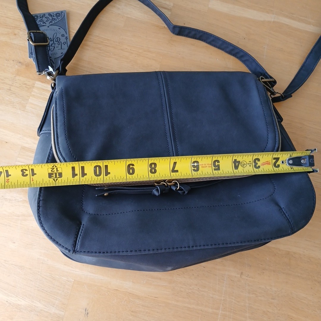 T-shirts & Jeans Womens Addison Crossbody Purse NWT