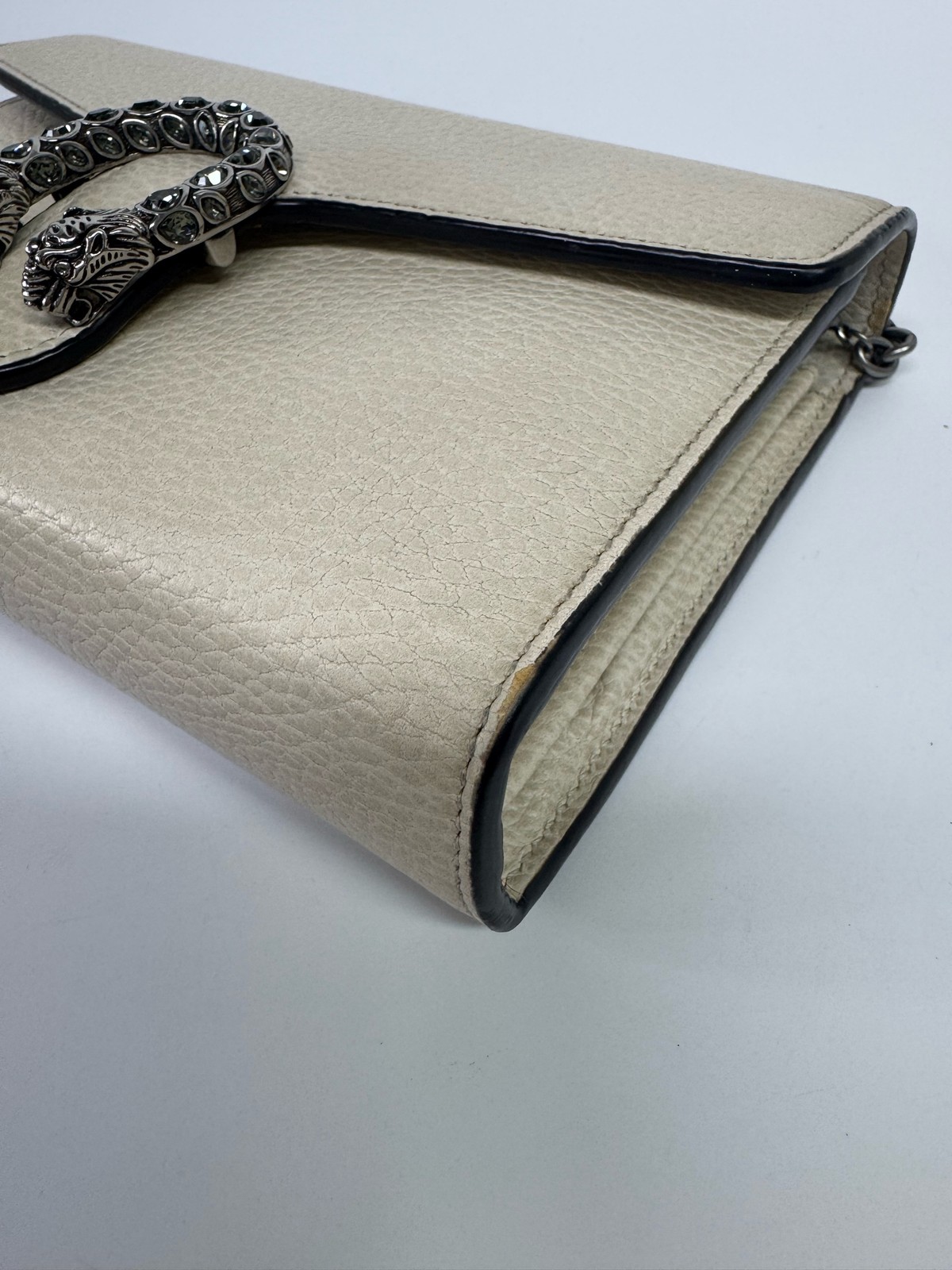 GUCCI Dionysus WOC Off White Pebbled Calfskin Leather Silver HW Crossbody Bag