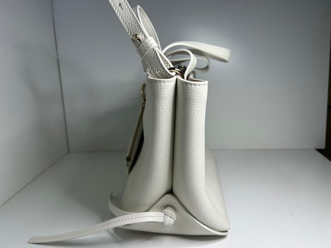 Chloe White Leather Shoulder Bag Top Handle Tote Adjustable Strap Near Mint