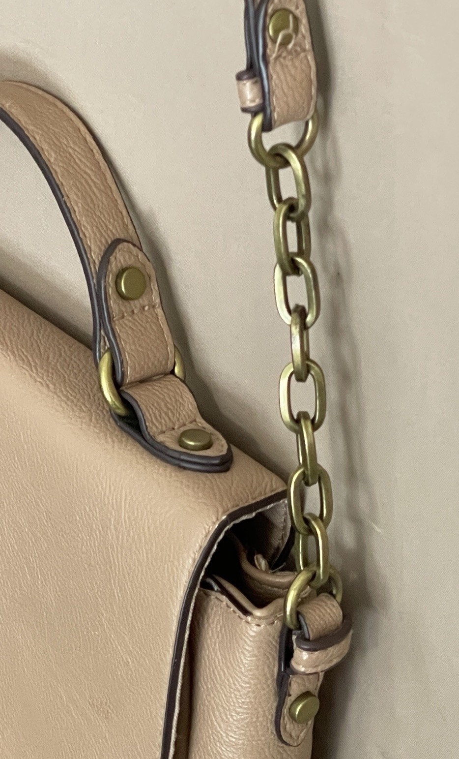 MERONA Beige Faux Leather Satchel Crossbody/Shoulder Bag Handbag Purse Gold-Tone