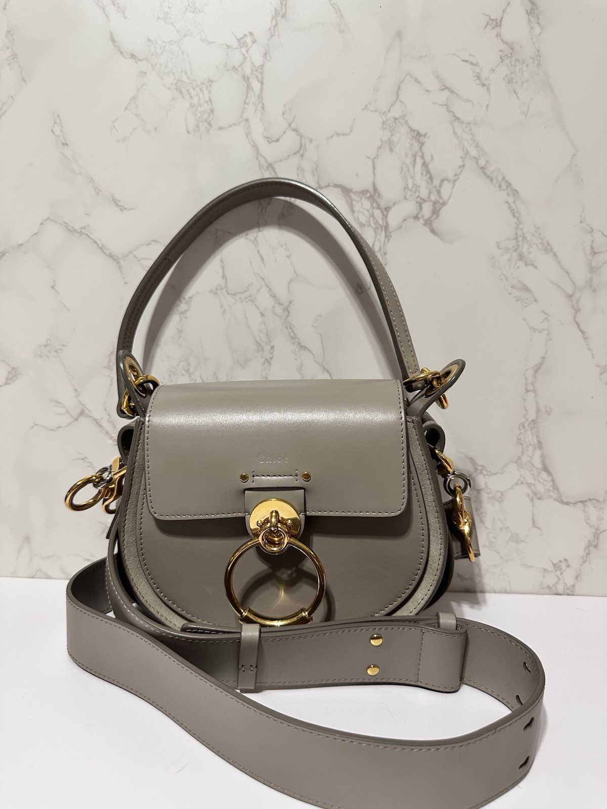 Chloé Gray Crossbody Bag Gold Tone Hardware Adjustable Detachable Strap Magnetic