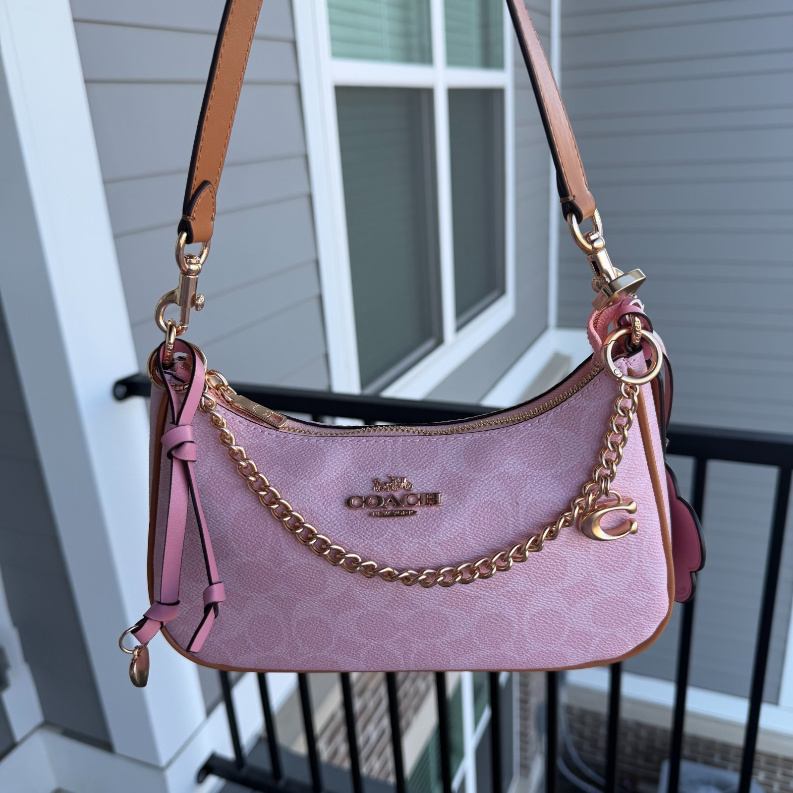 NWT Coach Teri Shoulder Bag Signature Canvas Powder Pink Gold Charms CEA20 NEW