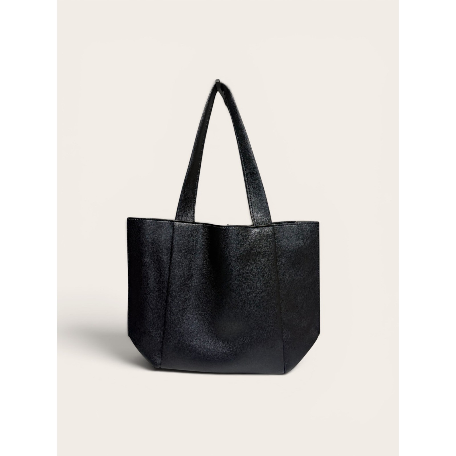 Manetta Black Pebbled Leather Tote Bag NWT Classic Utilitarian Shoulder Bag