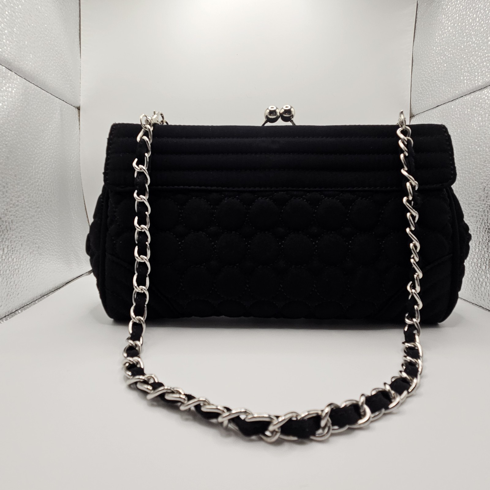 Vera Bradley Baroque Black Quilted Kiss Lock Magnetic Close Purse Clip Chain PIC
