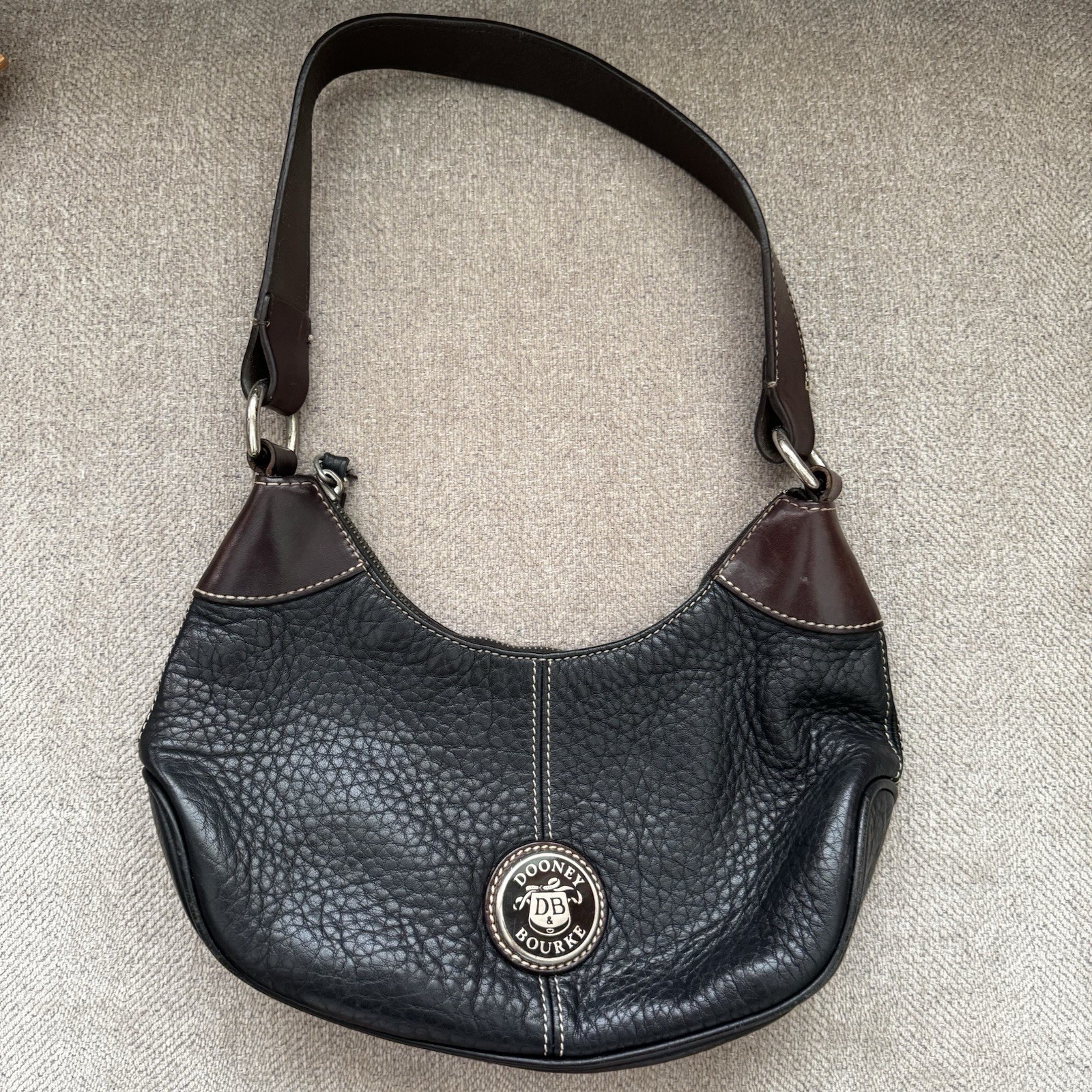 Vintage Dooney & Bourke Black Pebble Brown Flat Leather Hobo Shoulder Bag Y2K