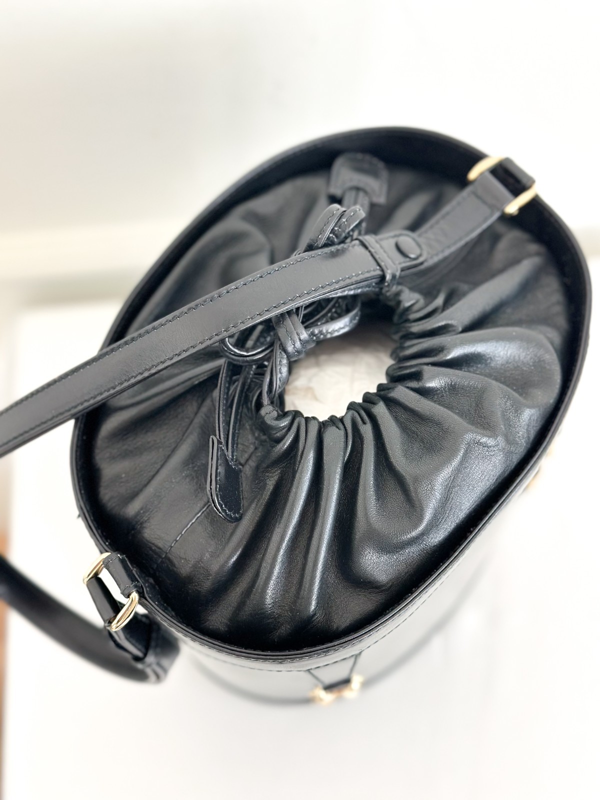 Gucci Bucket Bag Black Horsebit